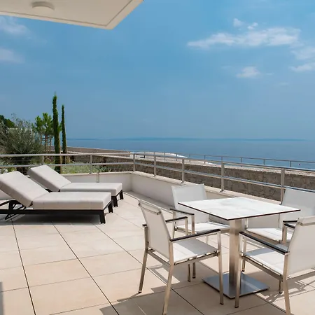 Hilton Costabella And Отель 5*