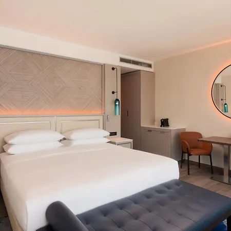 Hilton Costabella And 5*