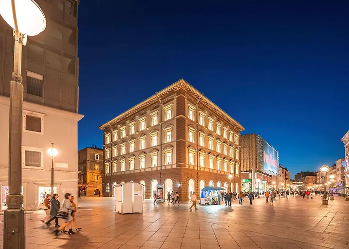 Hilton Costabella And リエカ