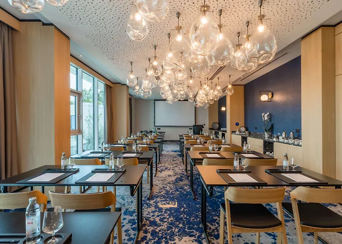 Hilton Costabella And 5* リエカ