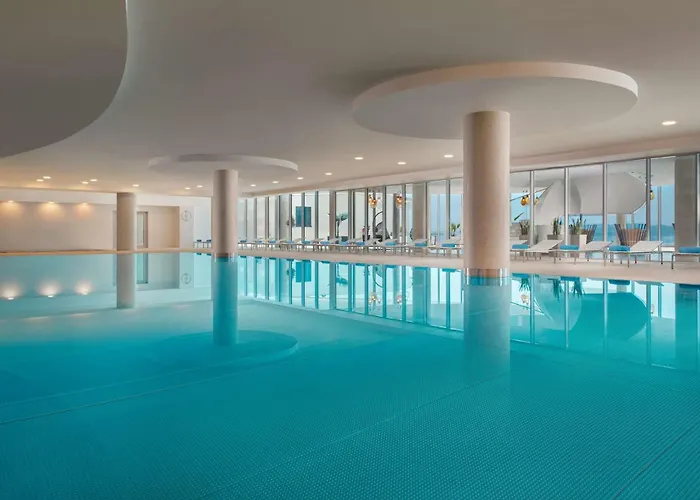 Hilton Costabella And ホテル リエカ