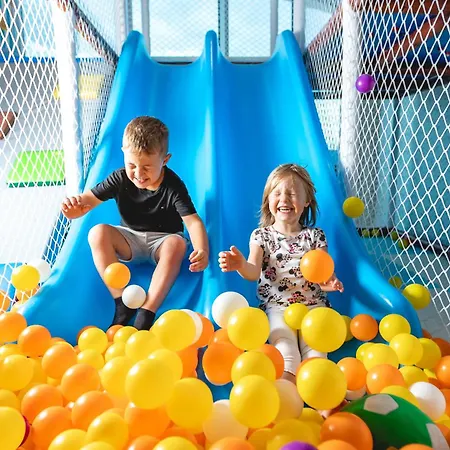 מלון Hilton Costabella And