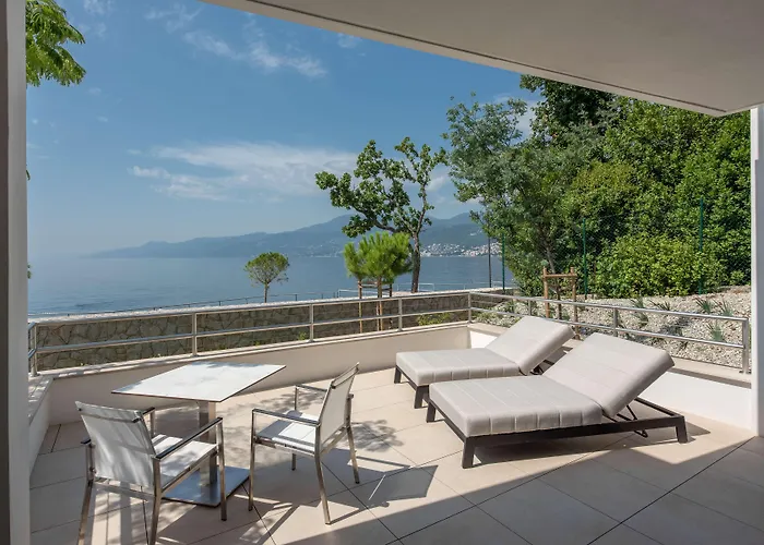 מלון Hilton Costabella And