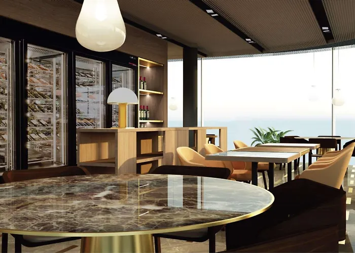 Hilton Costabella And רייקה