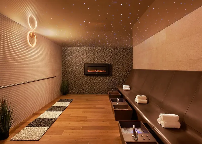 מלון Hilton Costabella And